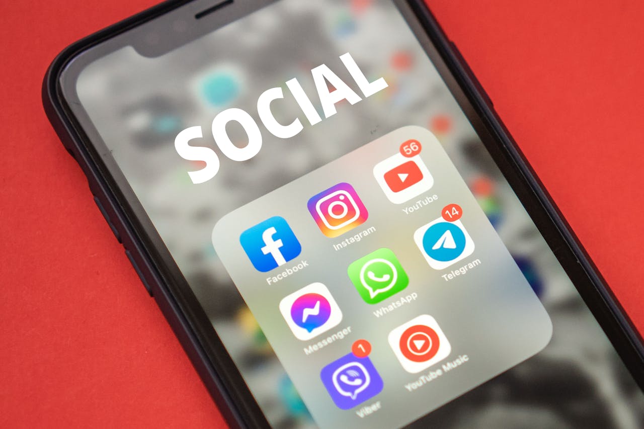 GAFAM appartiennent ces réseaux sociaux